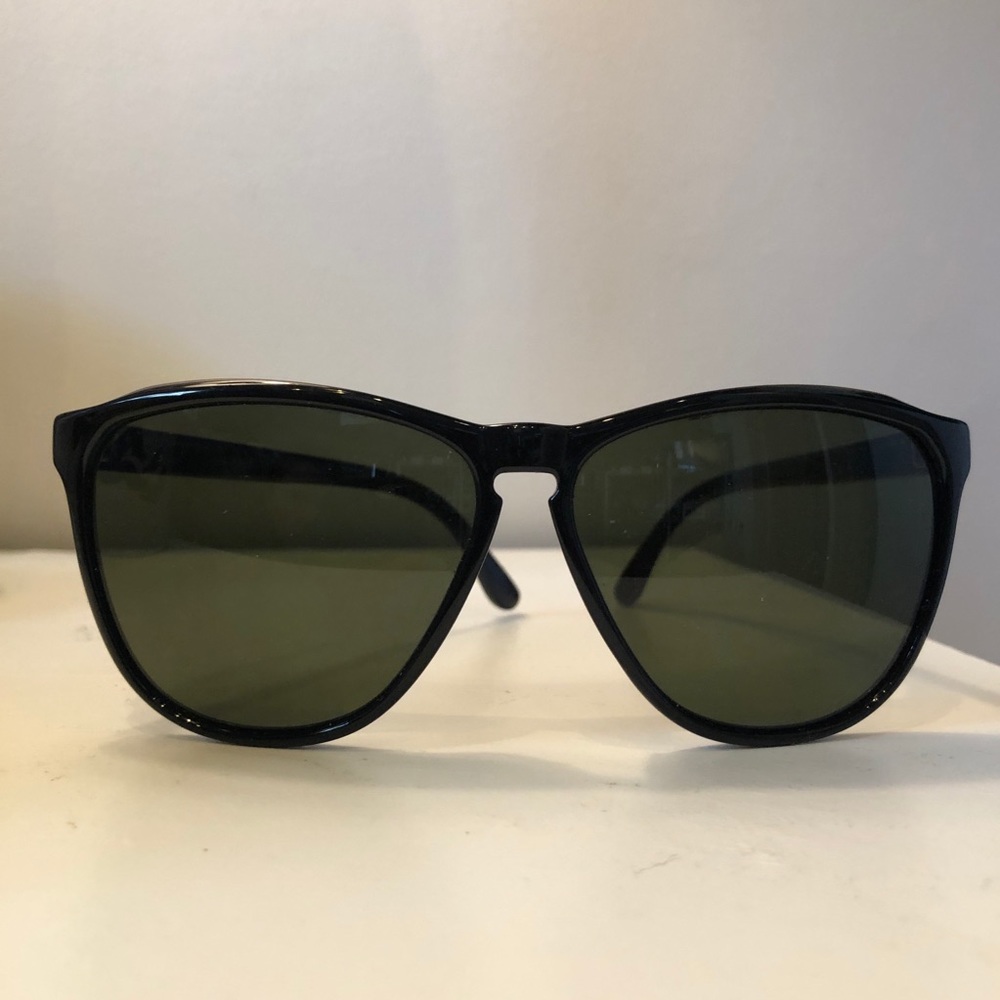 Electric Black Polarized Sunglasses